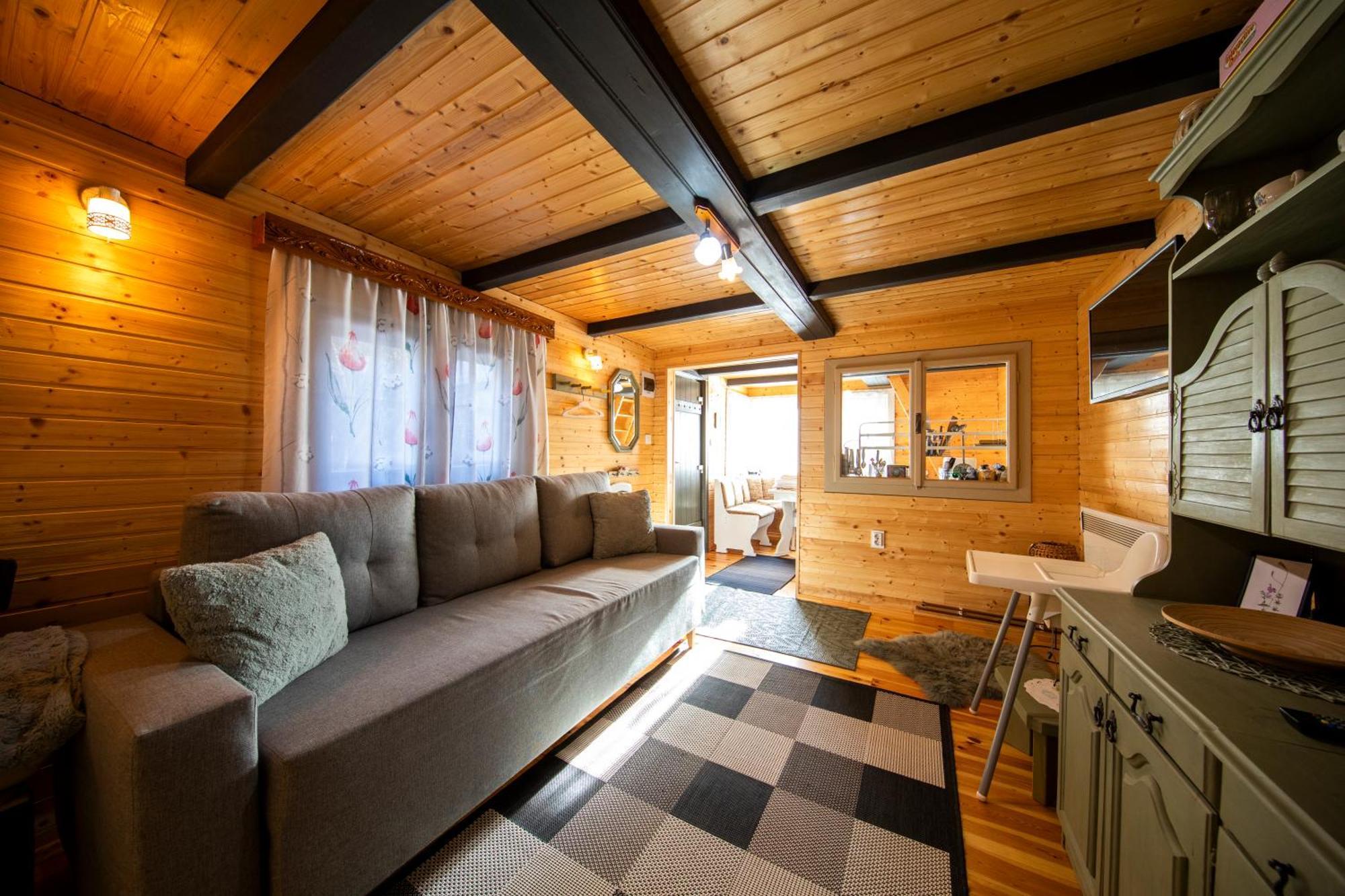 Cabana Adrienne Izvoru Muresului Exterior photo
